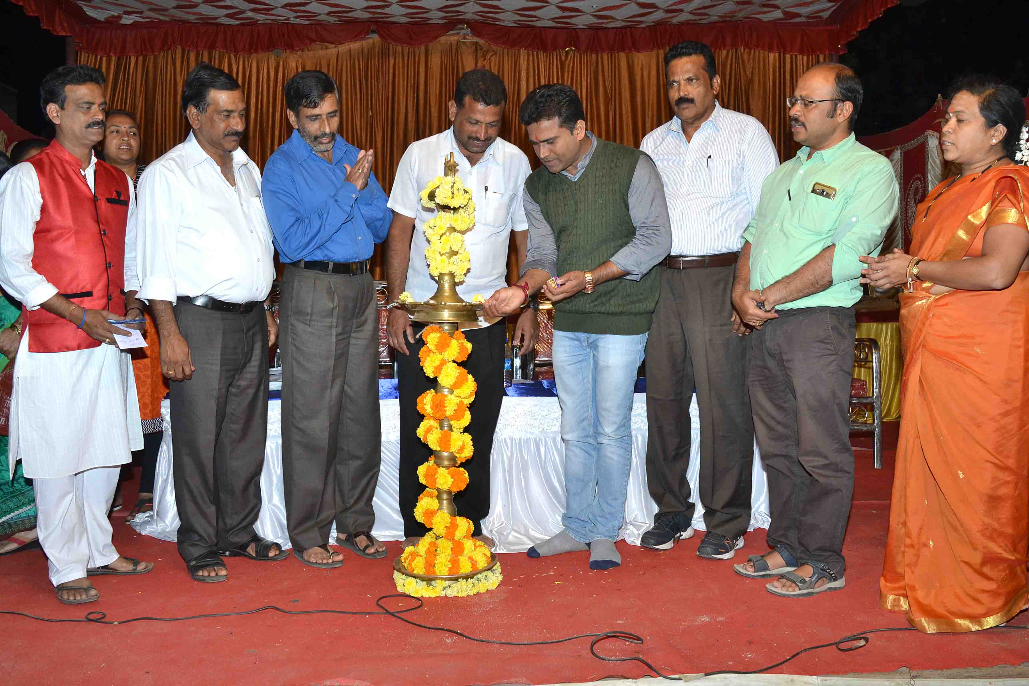 ಧನ ದಾಹದಿಂದ ಮಾನ­ವೀಯ ವೌಲ್ಯ ಕುಸಿತ: ದೇವರಾಜ್